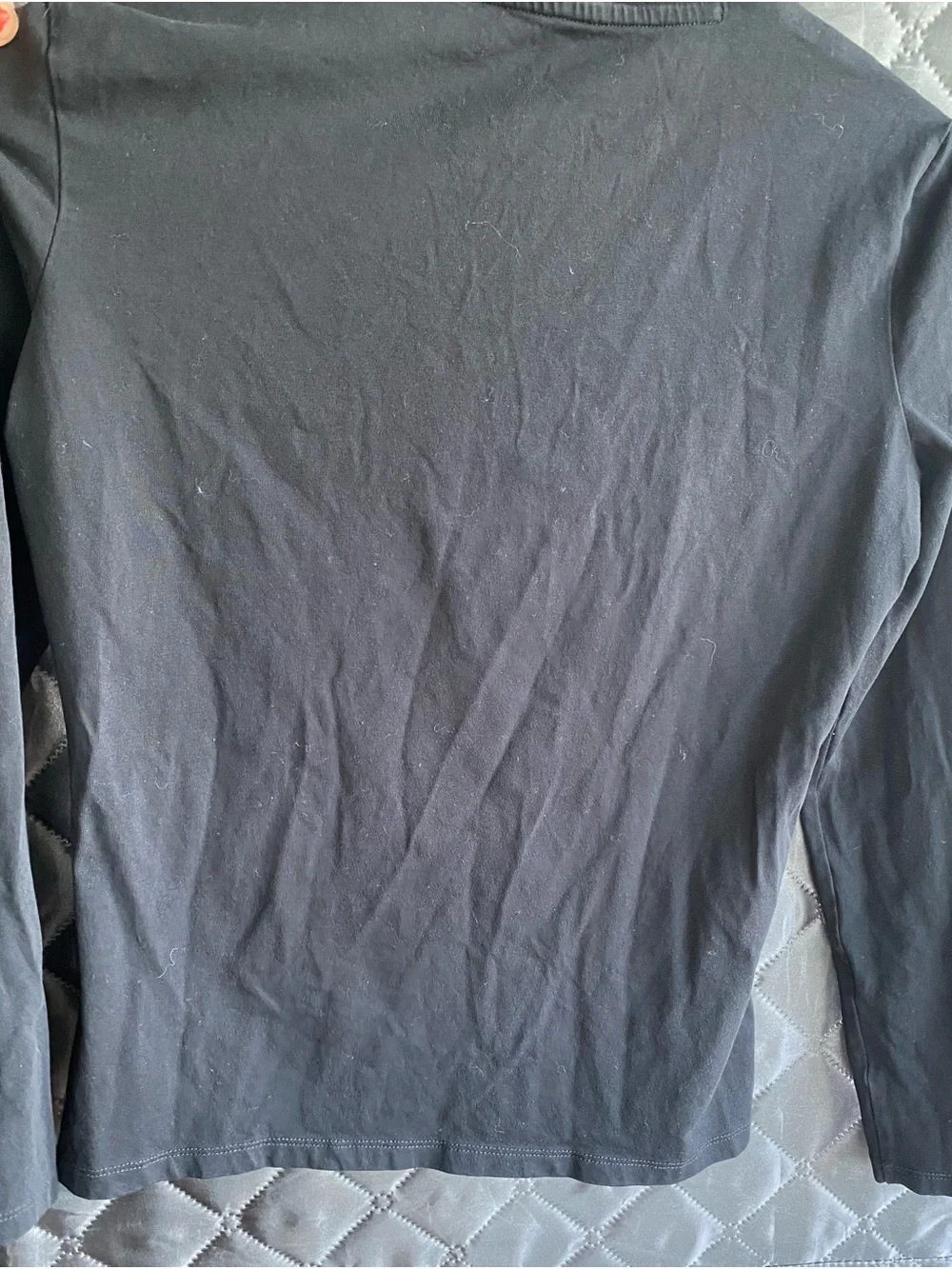 GUESS Black Long-Sleeve Rhinestone Logo Tee – Size m - Picture 4 of 4